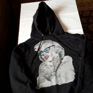 Women's hoodie